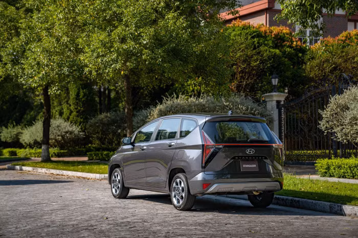 Xe Hyundai Stargazer giá rẻ