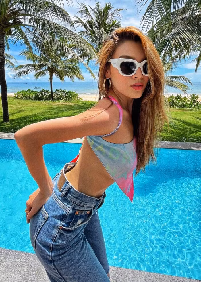 Phong cách thời trang hở bạo của hoa hậu chuyển giới Trân Đài-3