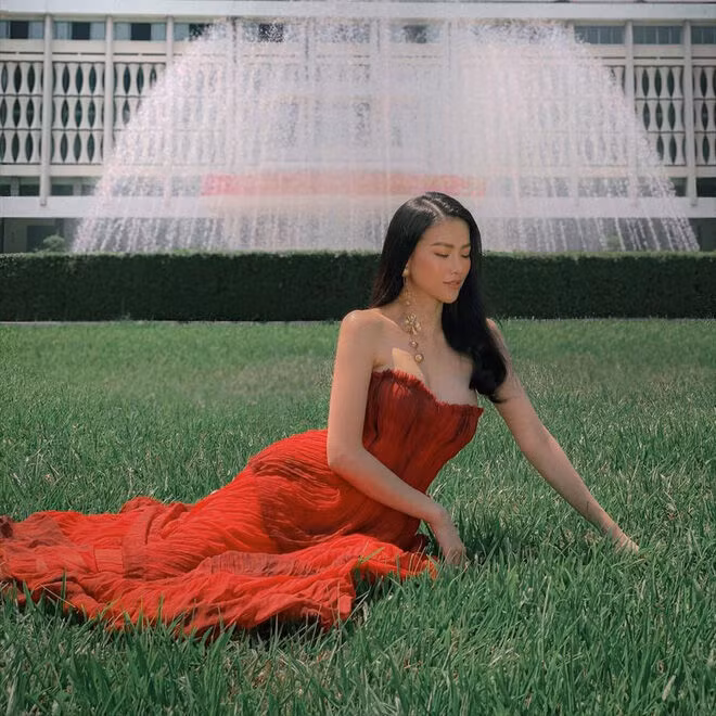 Mặc đẹp như Hoa hậu: HH Phương Khánh có 1001 kiểu váy áo bánh bèo, diện vào vừa sang, vừa sexy khó tả ảnh 8