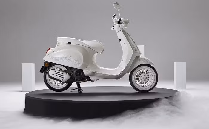 Justin x Vespa