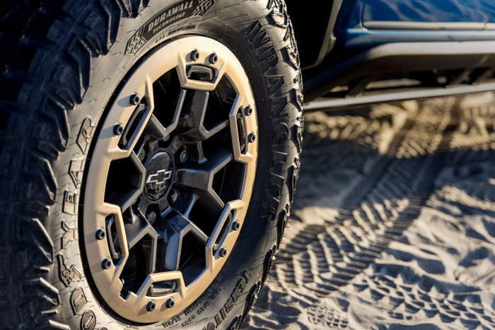 Chevrolet Colorado 2023 chính thức ra mắt với thiết kế tương đồng Silverado ảnh 14