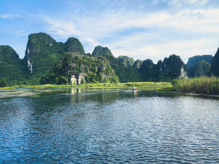 Giữa mùa dịch COVID-19, vẫn có một Ninh Bình đẹp đến nao lòng ảnh 6 Giữa mùa dịch COVID-19, vẫn có một Ninh Bình đẹp đến nao lòng ảnh 6