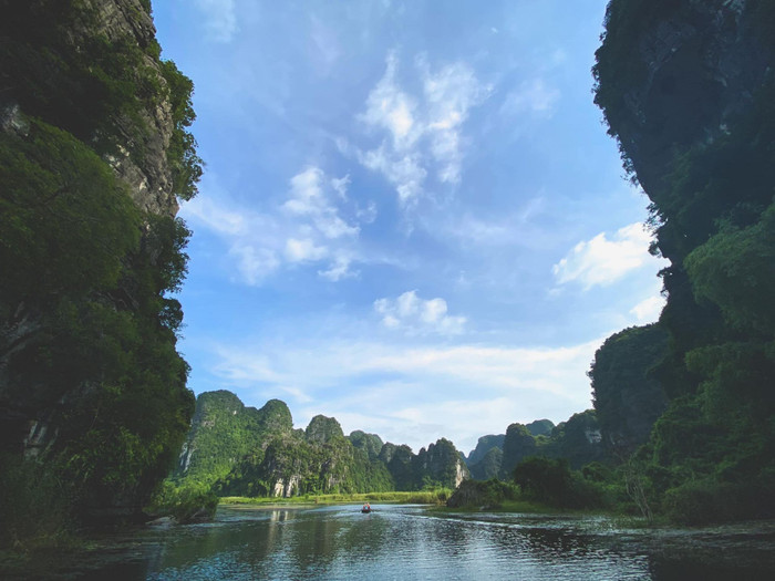 Giữa mùa dịch COVID-19, vẫn có một Ninh Bình đẹp đến nao lòng ảnh 5 Giữa mùa dịch COVID-19, vẫn có một Ninh Bình đẹp đến nao lòng ảnh 5