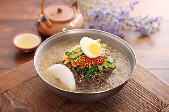 Top 10 món ăn giải nhiệt ngày hè đặc trưng của xứ sở kim chi ảnh 1