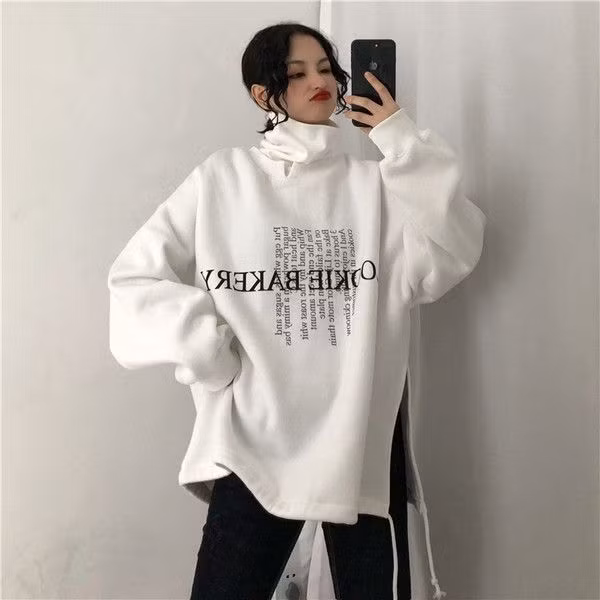 Siêu cute bên áo nỉ sweater xẻ tà