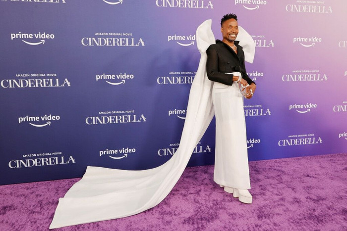 Billy Porter diện đầm đính nơ, nổi bật trên thảm đỏ ra mắt Cinderella