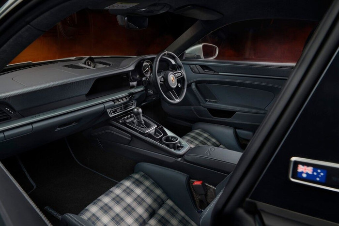 Porsche 911GT3 có thêm phiên bản đặc biệt dành riêng cho thị trường Úc ảnh 3 Porsche 911GT3 có thêm phiên bản đặc biệt dành riêng cho thị trường Úc ảnh 3
