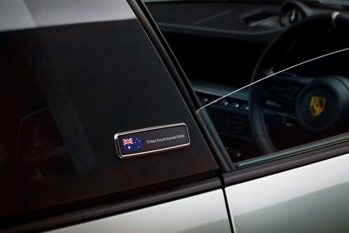 Porsche 911GT3 có thêm phiên bản đặc biệt dành riêng cho thị trường Úc ảnh 2 Porsche 911GT3 có thêm phiên bản đặc biệt dành riêng cho thị trường Úc ảnh 2