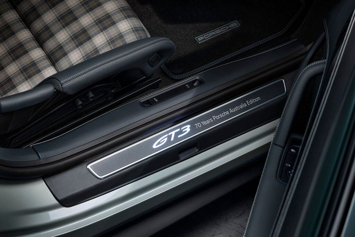 Porsche 911GT3 có thêm phiên bản đặc biệt dành riêng cho thị trường Úc ảnh 5 Porsche 911GT3 có thêm phiên bản đặc biệt dành riêng cho thị trường Úc ảnh 5
