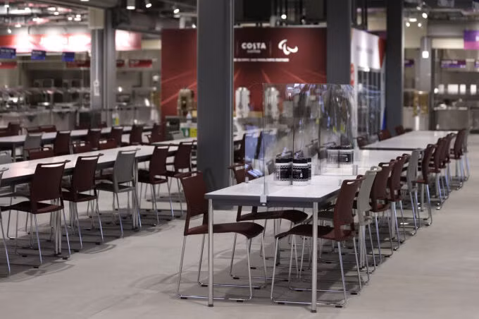 Cận cảnh bên trong làng Olympic Tokyo-6