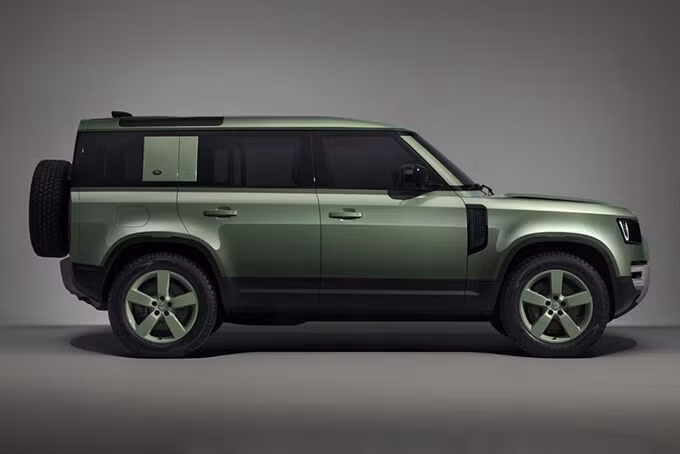 Land Rover Defender 75th Limited Edition 2023 bản đặc biệt ảnh 1
