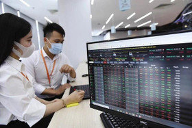 Thị trường dò đáy sau cú giảm sốc, liệu nhịp hồi có sớm xuất hiện?