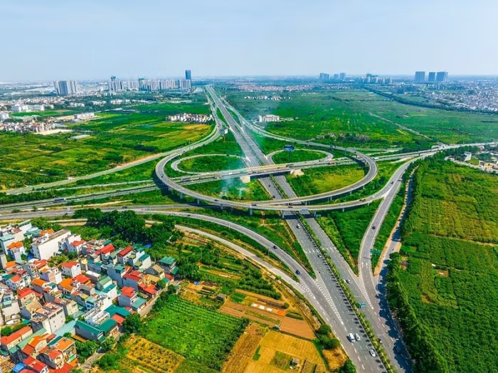 Hạ tầng giao thông là “đòn bẩy” giúp làm nên “kỳ tích sông Hồng” ở phía Đông Hà Nội.