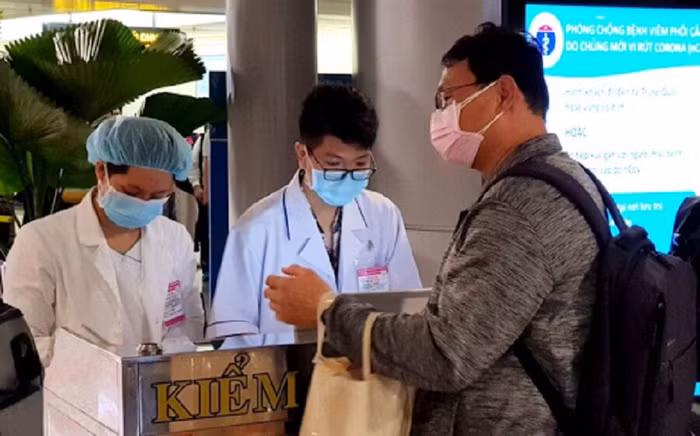 Sáng 16/8, thêm 1 người từ Guinea Xích đạo về mắc COVID-19, Việt Nam có 951 bệnh nhân