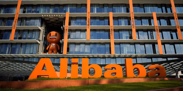 Nguồn tin từ WSJ cbo biết dù đã từ chức chủ tịch, ông Ma là người chỉ đạo sự chia tách của Alibaba