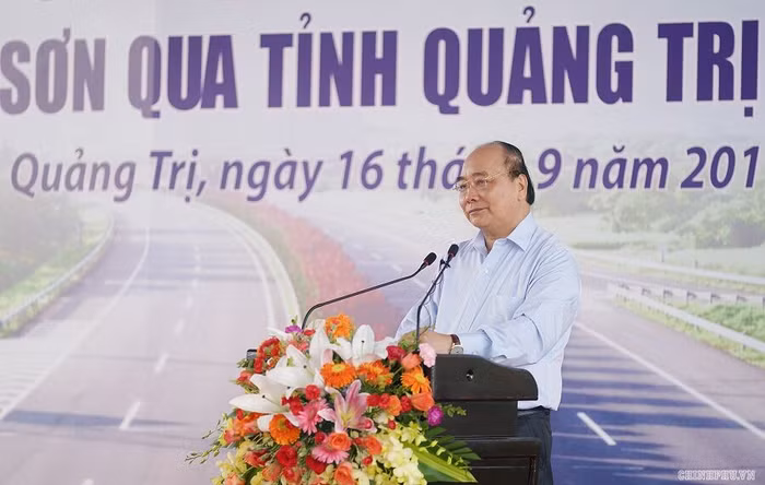 Thủ tướng: Tuyến đầu tiên của cao tốc Bắc-Nam phía Đông phải là hình mẫu