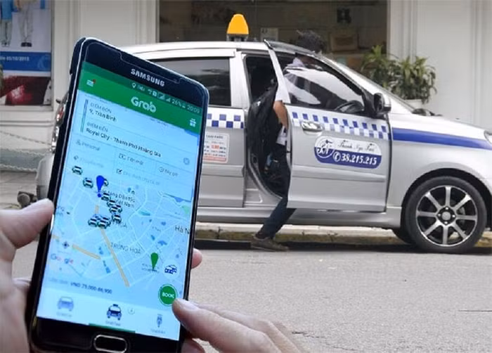 Bộ GTVT vẫn muốn quản taxi công nghệ như taxi truyền thống