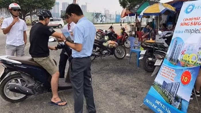 "Cò đất" hoạt động công khai, làm loạn thị trường, Bộ Xây dựng nói gì?