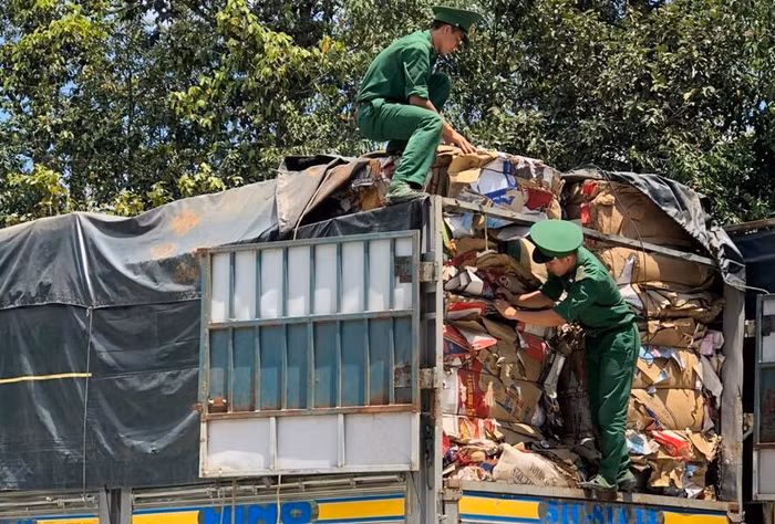 Chính phủ yêu cầu các bộ, ngành nâng cao hiệu quả phối hợp phòng, chống tội phạm kinh tế, buôn lậu ảnh 1