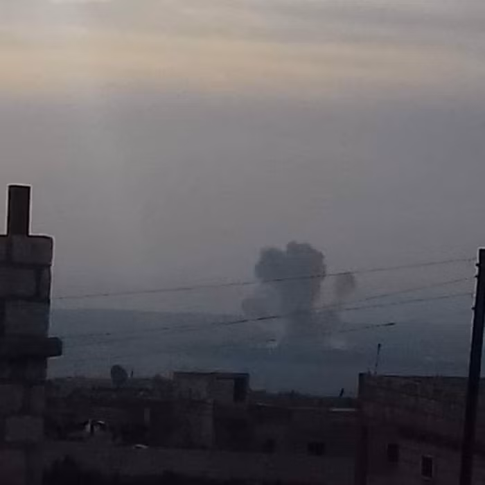 Không quân Nga không kích dữ dội khủng bố Al-Qaeda ở Idlib ảnh 1