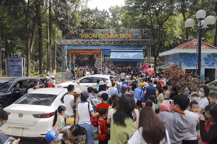 Công viên Thủ Lệ