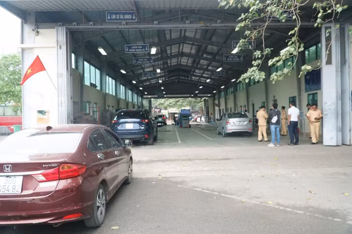 Cảnh sát giao thông không làm thay nhiệm vụ đăng kiểm của Bộ Giao thông vận tải