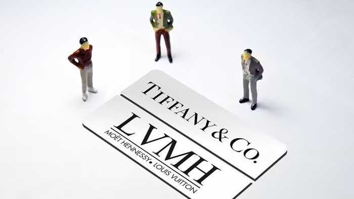 Thoả thuận giữa Tiffany và LVMH được EU chấp nhận giữa bối cảnh "rắc rối"