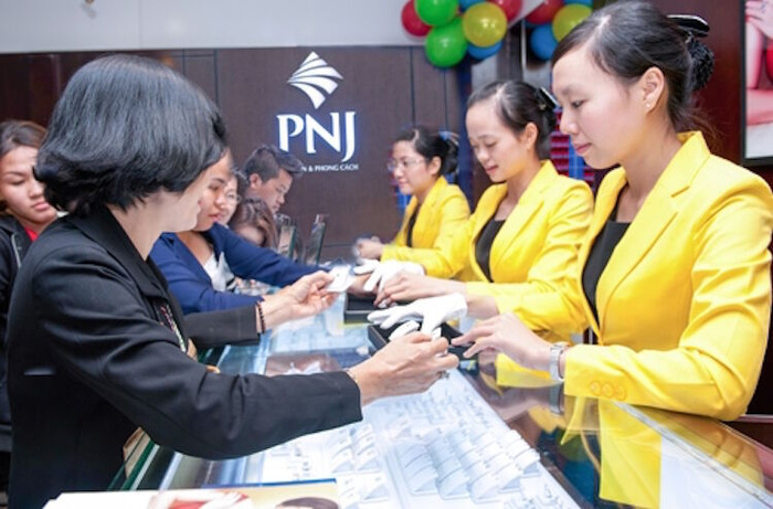 Bắt ông Trần Phương Bình, cổ phiếu Vàng bạc đá quý Phú Nhuận giảm mạnh