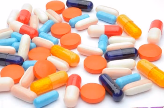 Cục Quản lý Dược ra thông báo thu hồi hàng chục loại thuốc được sản xuất từ nguyên liệu giả mạo
