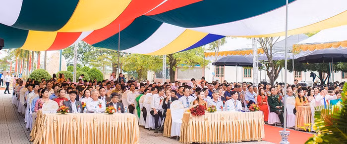 Trường THPT Quỳnh Lưu II (Nghệ An): Bệ phóng cho các thế hệ học trò chinh phục đỉnh cao tri thức ảnh 10