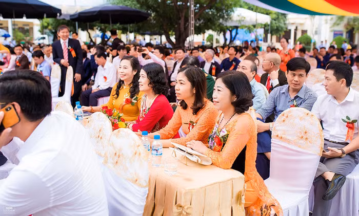 Trường THPT Quỳnh Lưu II (Nghệ An): Bệ phóng cho các thế hệ học trò chinh phục đỉnh cao tri thức ảnh 13