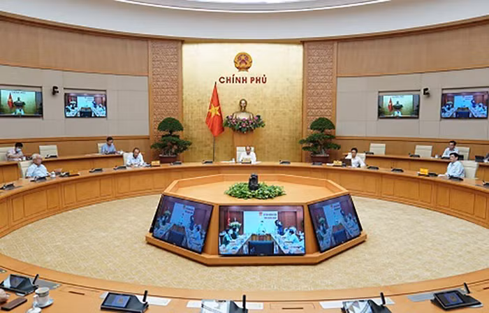 Cuộc họp giữa Thường trực Chính phủ và Ban chỉ đạo phòng chống dịch Covid-19. Ảnh: VGP/Quang Hiếu