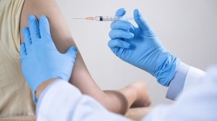 Vaccine COVID-19 do Đức, Mỹ sản xuất hiệu quả tới hơn 90%