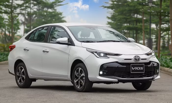 sedan hạng B
