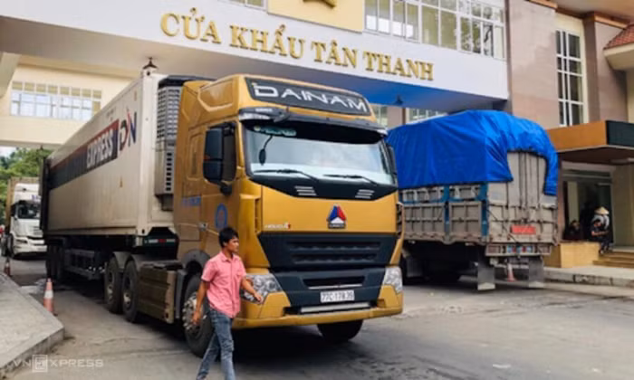 Từ 17/1 tỉnh Lạng Sơn tạm dừng tiếp nhận xe chở hoa quả tươi đến cửa khẩu