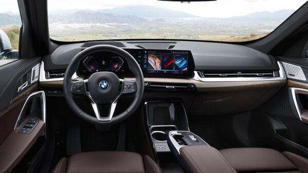 BMW ra mắt dòng iX1 SUV hoàn toàn chạy điện ảnh 3 BMW iX1 SUV