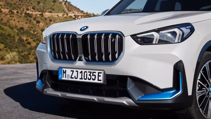 BMW iX1 SUV