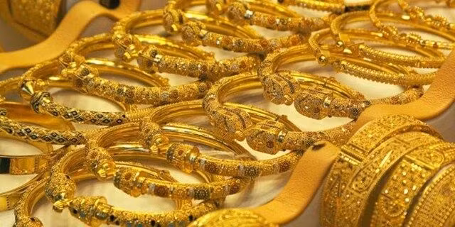 Giá vàng ngày 22/4: Vàng trong nước tăng trưởng mạnh, chênh quốc tế hơn 16 triệu/lượng