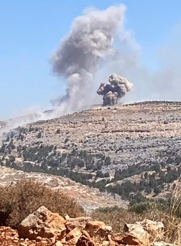 Không quân Nga không kích khủng bố Al-Qaeda Syria ở Idlib.