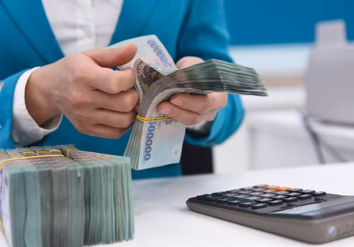 Mới giải ngân được 0,5% gói hỗ trợ 800.000 tỷ đồng