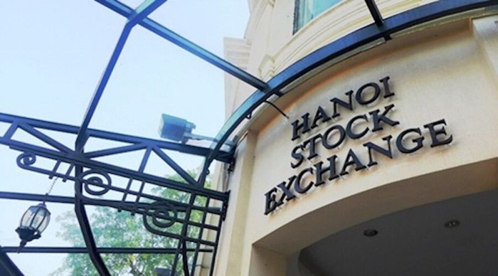 HNX thông báo 3 cổ phiếu có khả năng bị hủy niêm yết bắt buộc