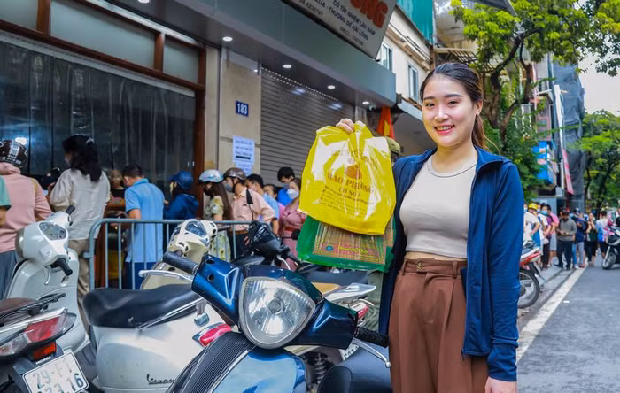 xep_hang_mua_banh_trung_thu9