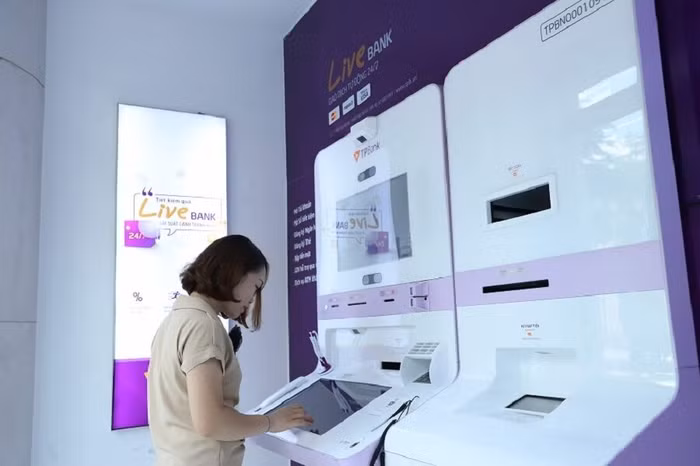 Yên tâm giao dịch trong mùa cúm nCoV với Ngân hàng tự động xuất sắc nhất