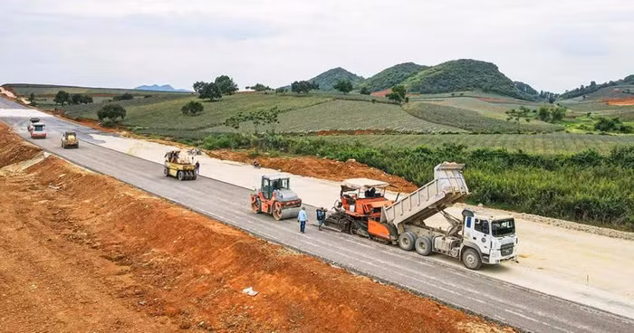 Cao tốc Bắc - Nam: Lũy kế giải ngân cho 2 giai đoạn đã đạt hơn 13.600 tỷ đồng, vượt kế hoạch đề ra