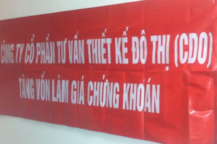 CDO giảm sàn 25 phiên liên tục, cổ đông lo ngại về một MTM thứ 2
