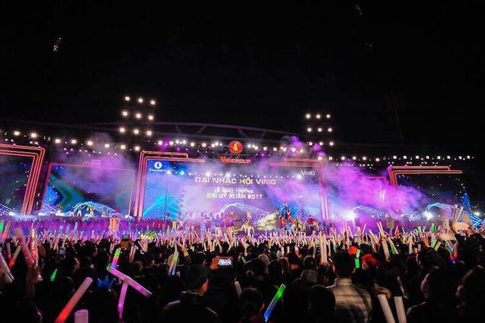 50 khách hàng VINID “mất ăn mất ngủ” vì trúng xế Camry ảnh 2