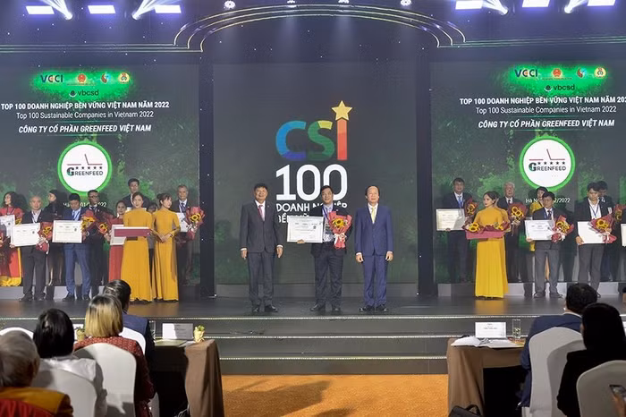 GREENFEED Việt Nam được vinh danh trong top 100 doanh nghiệp bền vững tại Việt Nam 2022
