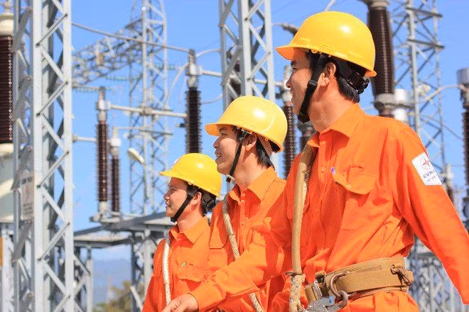 EVN lỗ hơn 16.000 tỷ đồng trong nửa năm 2022