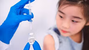 Triển khai tiêm vaccine COVID-19 cho trẻ dưới 18 tuổi