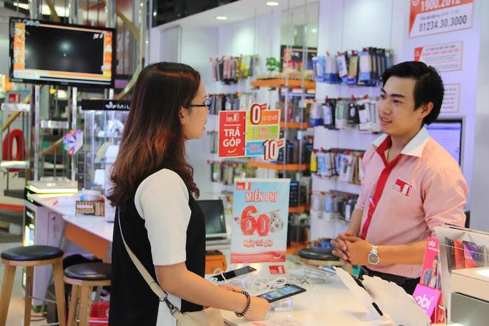 Hỗ trợ khách hàng mùa dịch Covid-19: Vì sao các công ty tài chính đứng ngoài cuộc?